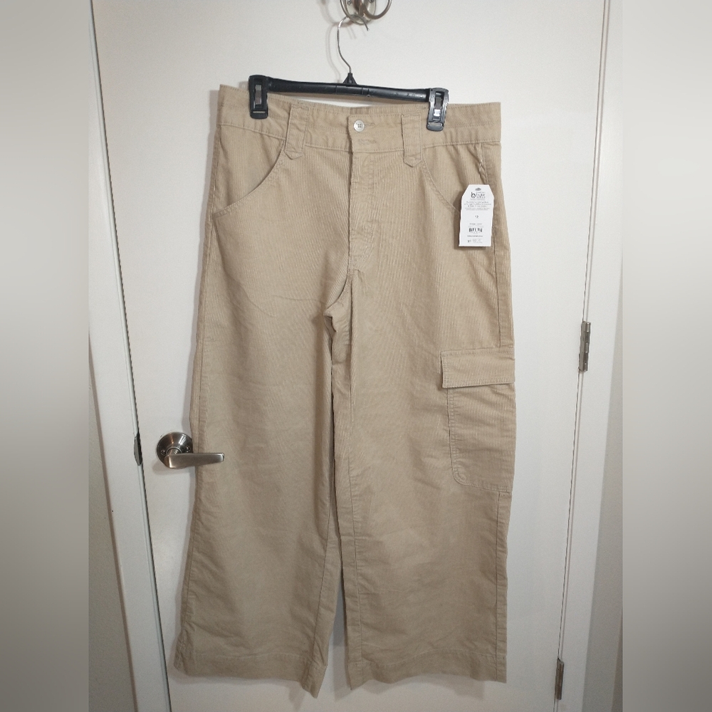 Time and Tru Women's Wide Leg Corduroy Cargo Tan Color Pant, 30" Inseam,Size 12
